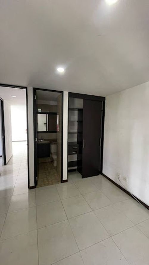 Apartamento de 3 alcobas en arriendo en Calasanz, Medellín, 52 m² · foto 11 de 18