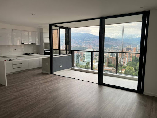 Apartamento en arriendo en Lalinde, Medellín · foto 11 de 13