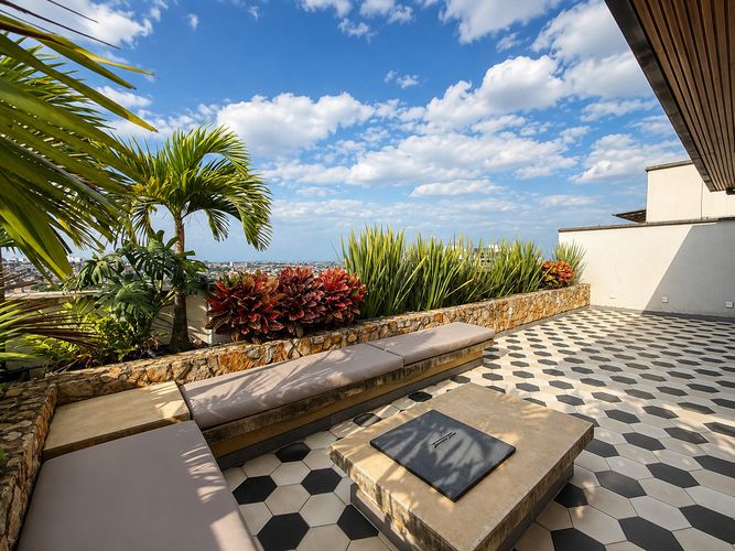 Apartamento de 3 alcobas en venta en Santa Isabel, Cali, 256 m² · foto 2 de 24