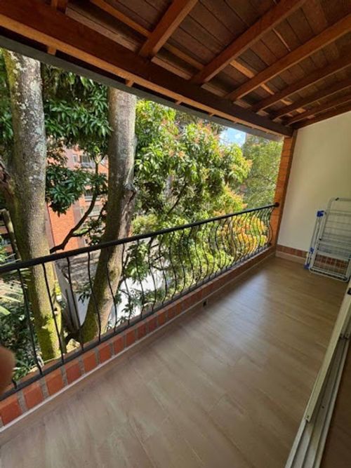 Casa de 3 alcobas en venta en La Cuenca, Envigado, 180 m² · foto 3 de 24