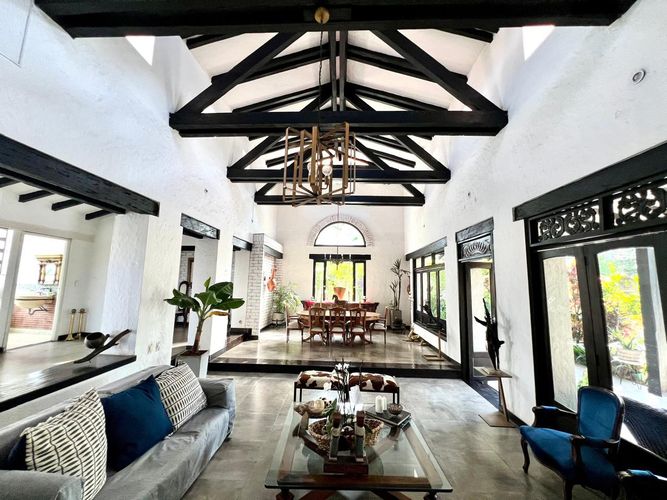 Casa de 3 alcobas en venta en Ciudad Jardin, Cali, 1136 m² · foto 5 de 14