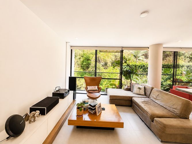 Apartamento de 3 alcobas en venta en Bretaña, Cali, 221 m² · foto 7 de 19