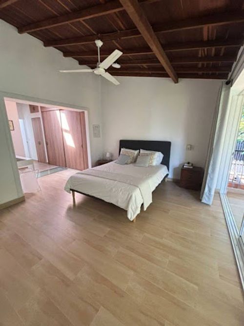 Casa de 3 alcobas en venta en La Cuenca, Envigado, 180 m² · foto 12 de 24