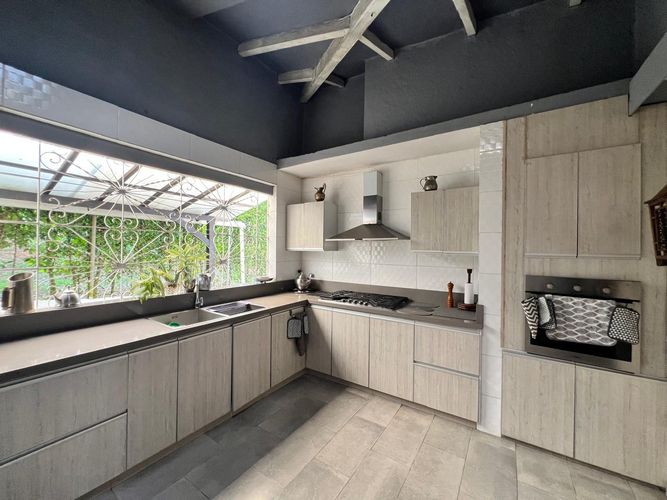 Casa de 3 alcobas en venta en Ciudad Jardin, Cali, 1136 m² · foto 7 de 14