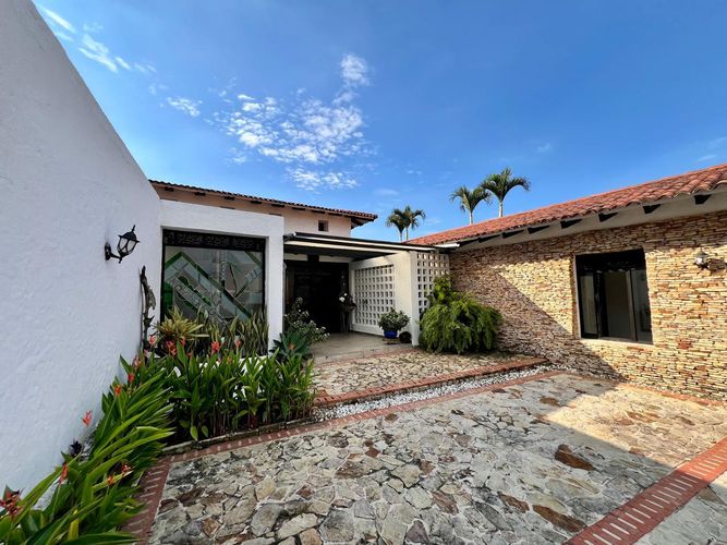 Casa de 3 alcobas en venta en Ciudad Jardin, Cali, 1136 m² · foto 14 de 14