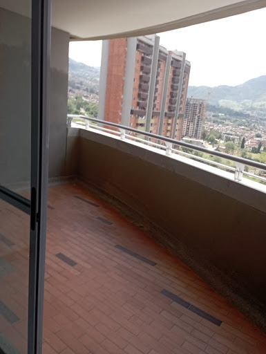 Apartamento en venta en Suramérica, Itagüí · foto 4 de 4