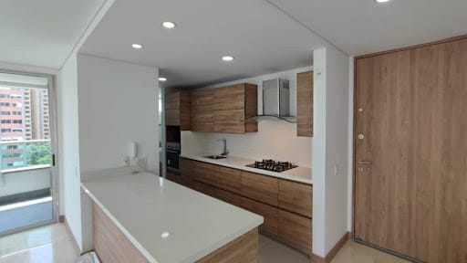 Apartamento de 3 alcobas en arriendo en Castropol, Medellín, 152 m² · foto 2 de 24