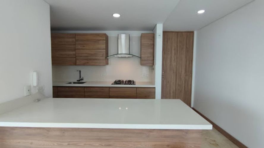 Apartamento de 3 alcobas en arriendo en Castropol, Medellín, 152 m² · foto 3 de 24