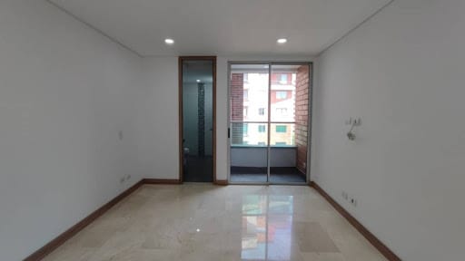 Apartamento de 3 alcobas en arriendo en Castropol, Medellín, 152 m² · foto 11 de 24