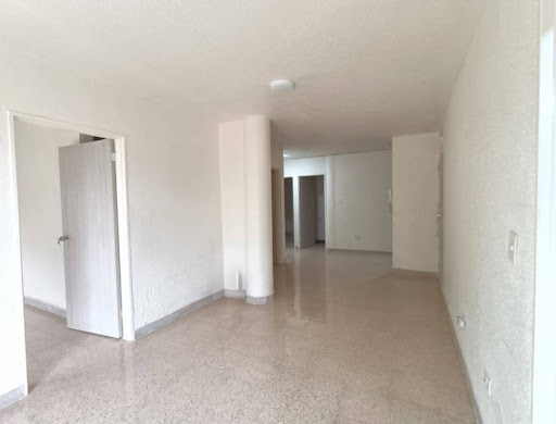 4BR Apartment in El Carmelo (67 m²) - 4