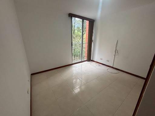 Apartamento en arriendo en Las Antillas, Envigado · foto 3 de 17