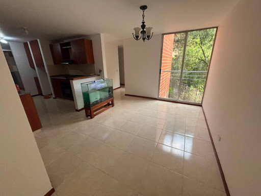 Apartamento en arriendo en Las Antillas, Envigado · foto 6 de 17