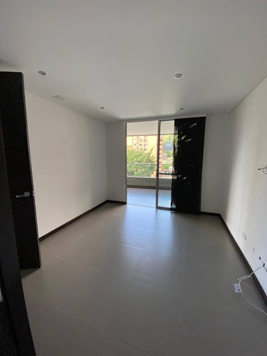 Apartamento en arriendo en Las Lomas No.1, Medellín · foto 7 de 14