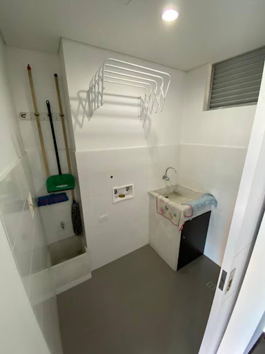 Apartamento en arriendo en Las Lomas No.1, Medellín · foto 9 de 14