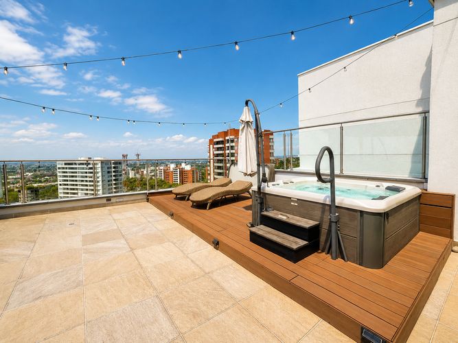 Casa de 4 alcobas en venta en Cristales, Cali, 615 m² · foto 2 de 15