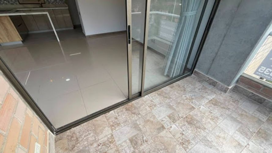 Apartamento de 3 alcobas en arriendo en Altos Del Poblado, Medellín, 98 m² · foto 5 de 16