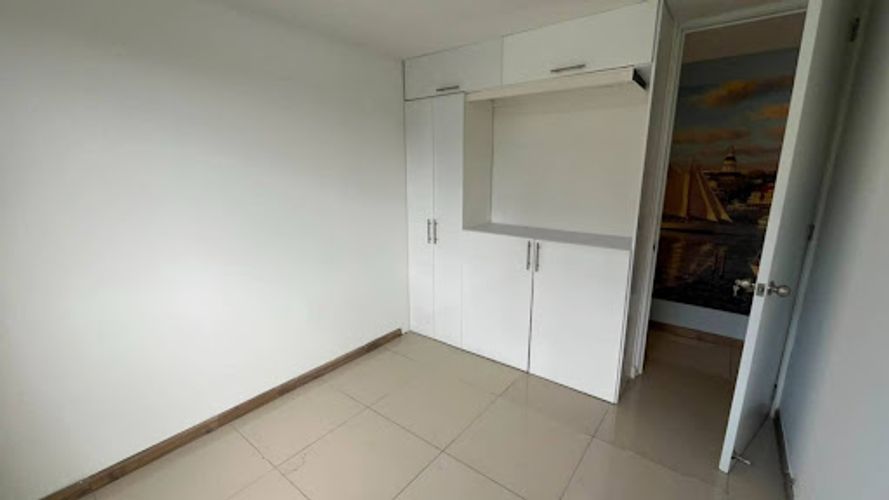 Apartamento de 3 alcobas en arriendo en Altos Del Poblado, Medellín, 98 m² · foto 9 de 16