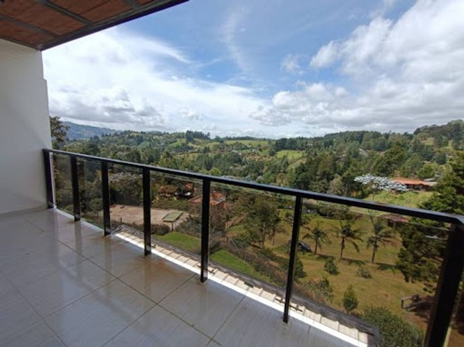 Finca en arriendo en San Isidro, Guarne, 130 m² · foto 3 de 14