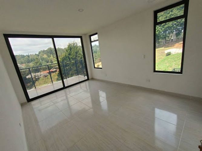 Finca en arriendo en San Isidro, Guarne, 130 m² · foto 4 de 14