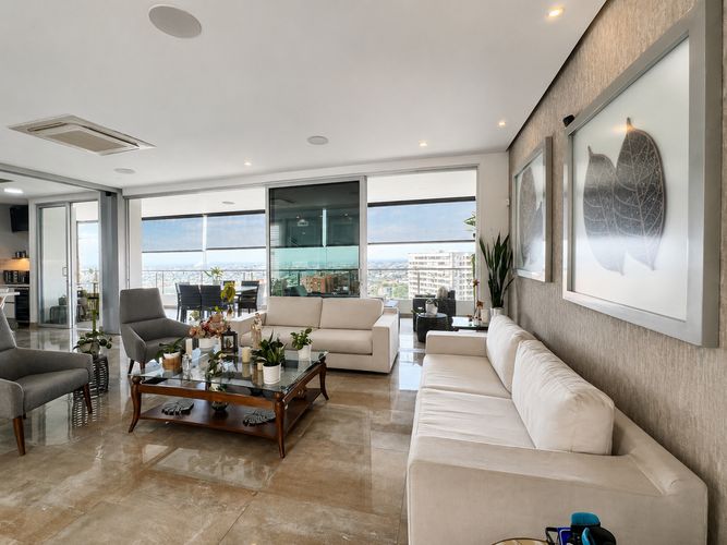 Casa de 4 alcobas en venta en Cristales, Cali, 615 m² · foto 7 de 15