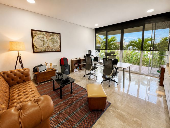 Casa de 4 alcobas en venta en Cristales, Cali, 615 m² · foto 11 de 15
