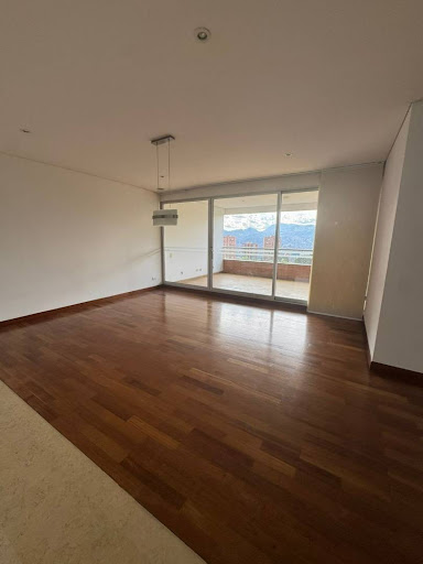 Apartamento en arriendo en El Tesoro, Medellín · foto 6 de 23