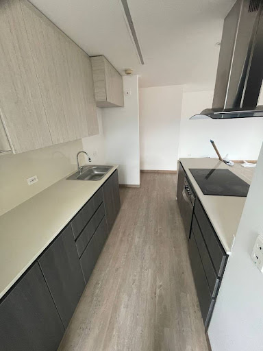 Apartamento en arriendo en Loma Del Esmeraldal, Envigado · foto 9 de 14