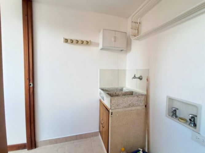 Apartamento de 3 alcobas en arriendo en Loma De Los Gonzalez, Medellín, 106 m² · foto 9 de 9