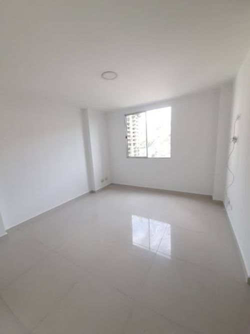 Apartamento de 3 alcobas en arriendo en Ciudad Del Río, Medellín, 90 m² · foto 10 de 17