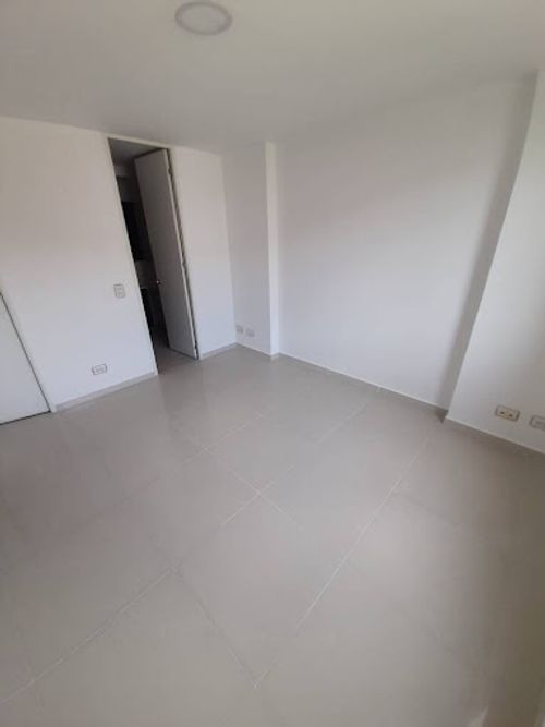 Apartamento de 3 alcobas en arriendo en Ciudad Del Río, Medellín, 90 m² · foto 11 de 17