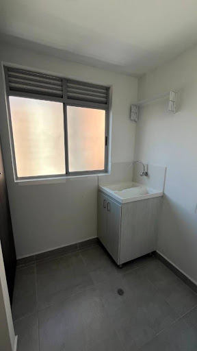 Apartamento en arriendo en Ciudad Del Río, Medellín · foto 4 de 15