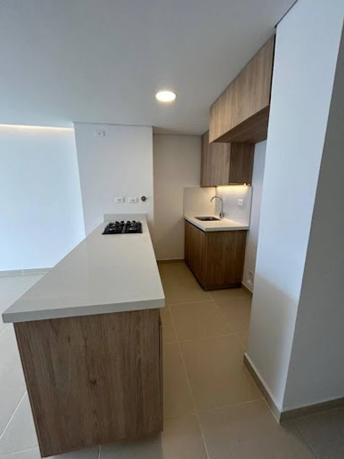 Apartamento de 2 alcobas en arriendo en Vilachuaga, Rionegro, 88 m² · foto 2 de 15