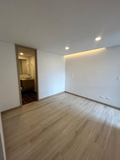 Apartamento de 2 alcobas en arriendo en Vilachuaga, Rionegro, 88 m² · foto 9 de 15