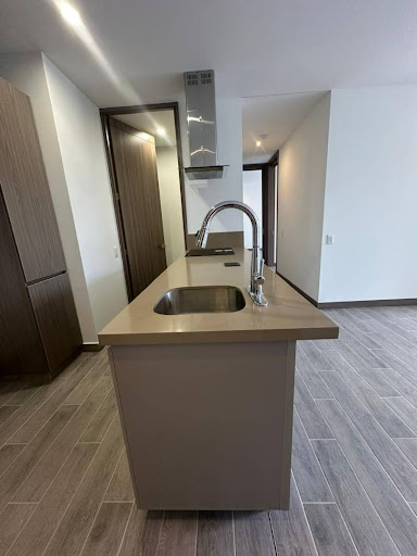 Apartamento en arriendo en San Lucas, Medellín · foto 4 de 24