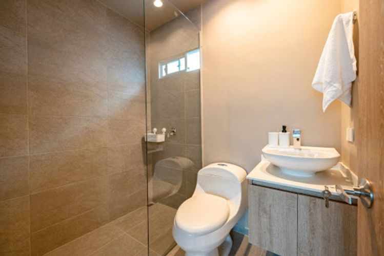 Casa de 5 alcobas en venta en Laureles, Medellín, 135 m² · foto 11 de 23