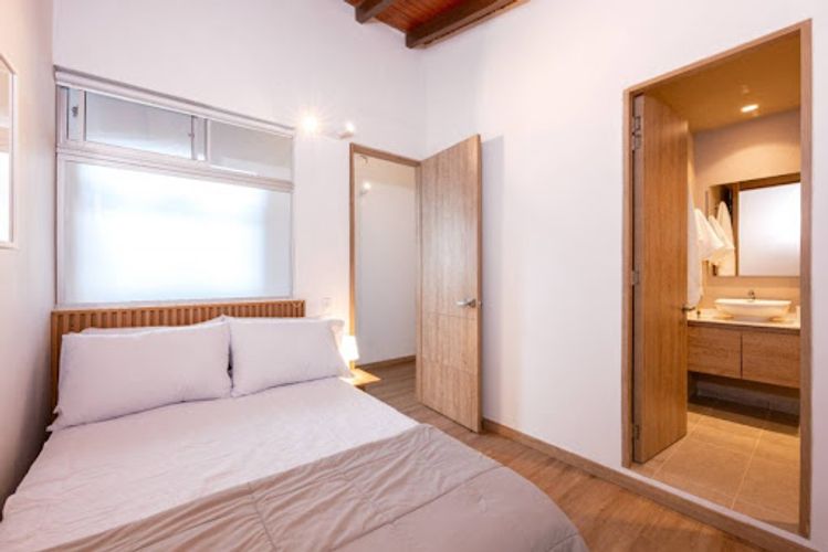 Casa de 5 alcobas en venta en Laureles, Medellín, 135 m² · foto 18 de 23