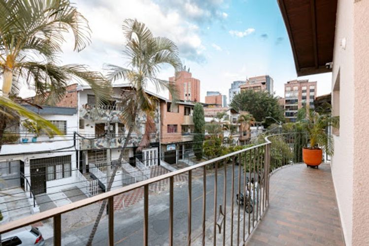 Casa de 5 alcobas en venta en Laureles, Medellín, 135 m² · foto 23 de 23