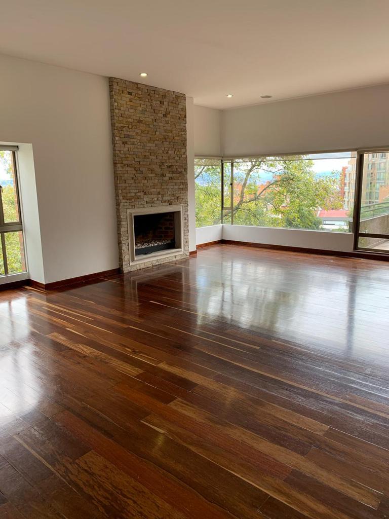 Apartamento en venta en Los Rosales, Bogotá · foto 2 de 22