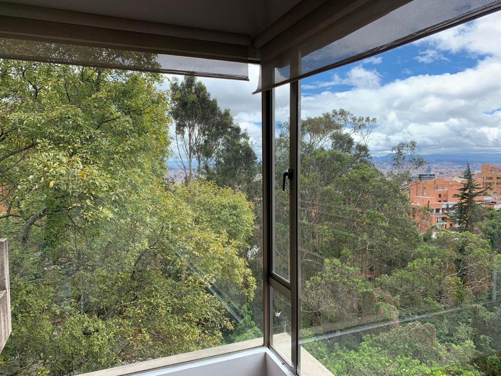 Apartamento en venta en Los Rosales, Bogotá · foto 8 de 22