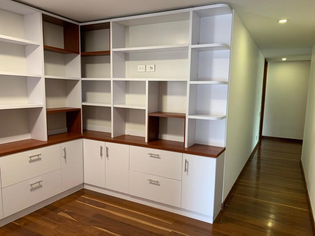 Apartamento en venta en Los Rosales, Bogotá · foto 11 de 22