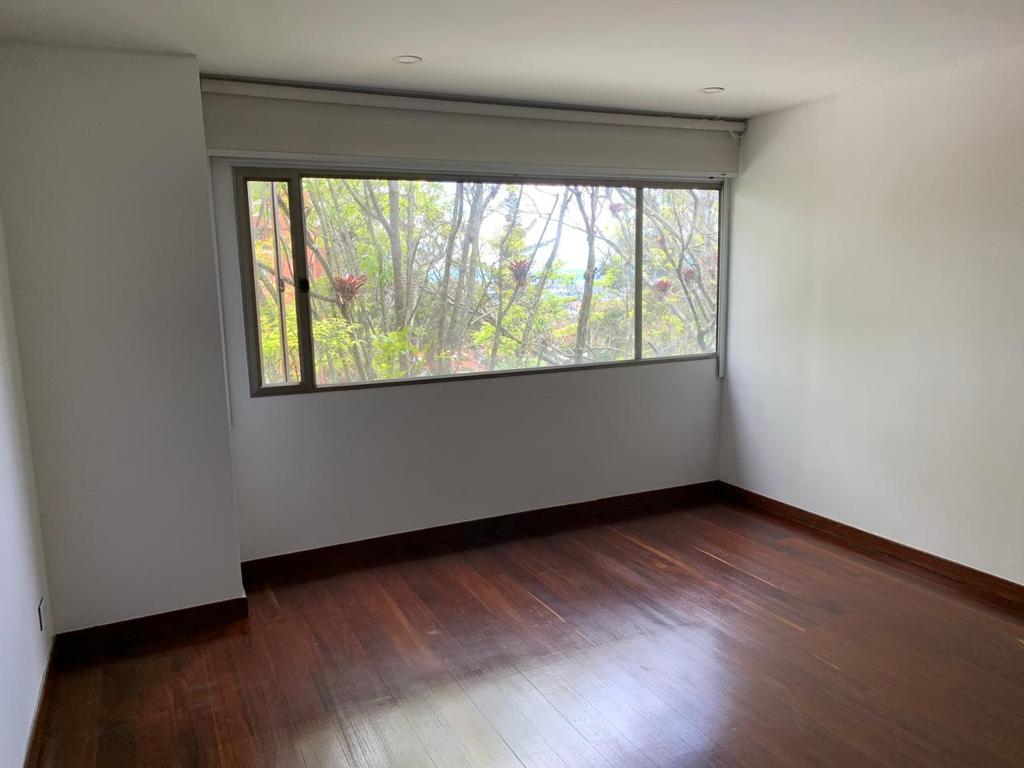 Apartamento en venta en Los Rosales, Bogotá · foto 19 de 22