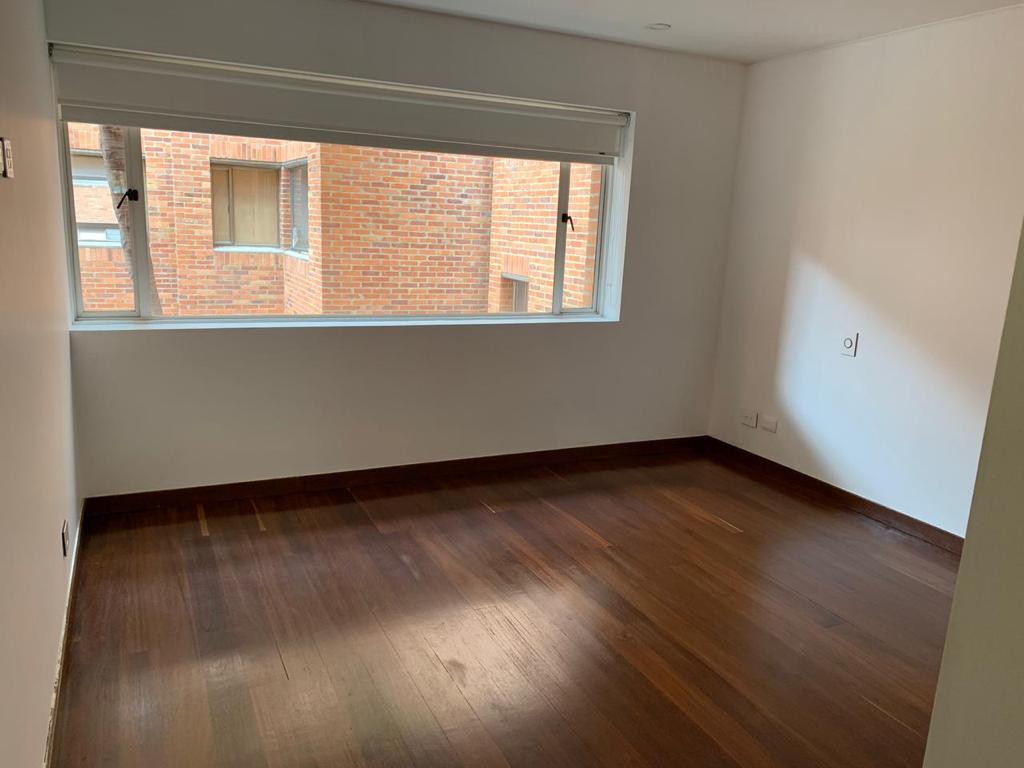 Apartamento en venta en Los Rosales, Bogotá · foto 20 de 22