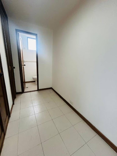 Apartamento en venta en El Portal, Envigado · foto 8 de 18