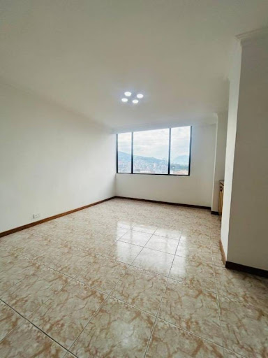 Apartamento en venta en El Portal, Envigado · foto 9 de 18