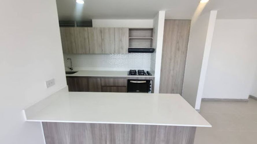Apartamento de 3 alcobas en arriendo en San Diego, Medellín, 79 m² · foto 2 de 20