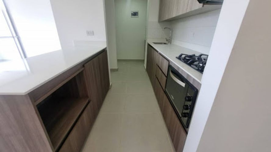 Apartamento de 3 alcobas en arriendo en San Diego, Medellín, 79 m² · foto 3 de 20