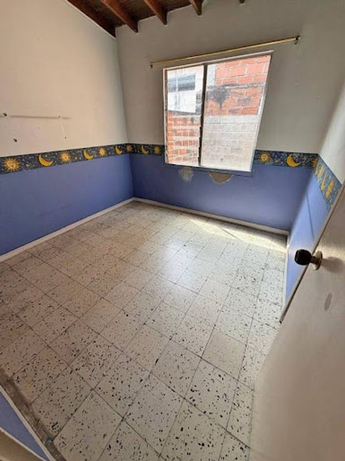 Casa de 4 alcobas en venta en Santa Mónica, Medellín, 270 m² · foto 14 de 16