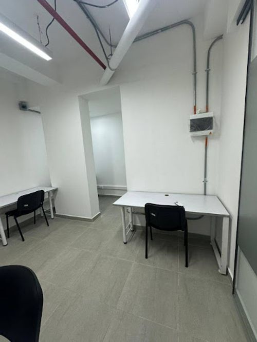 Local en arriendo en Ciudad Del Río, Medellín, 16 m² · foto 3 de 5