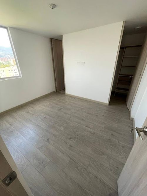 Apartamento de 3 alcobas en arriendo en San German, Medellín, 65 m² · foto 7 de 15