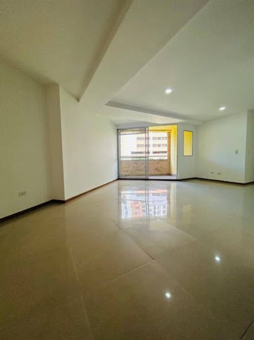Apartamento de 3 alcobas en venta en Aves Maria, Sabaneta, 114 m² · foto 7 de 19
